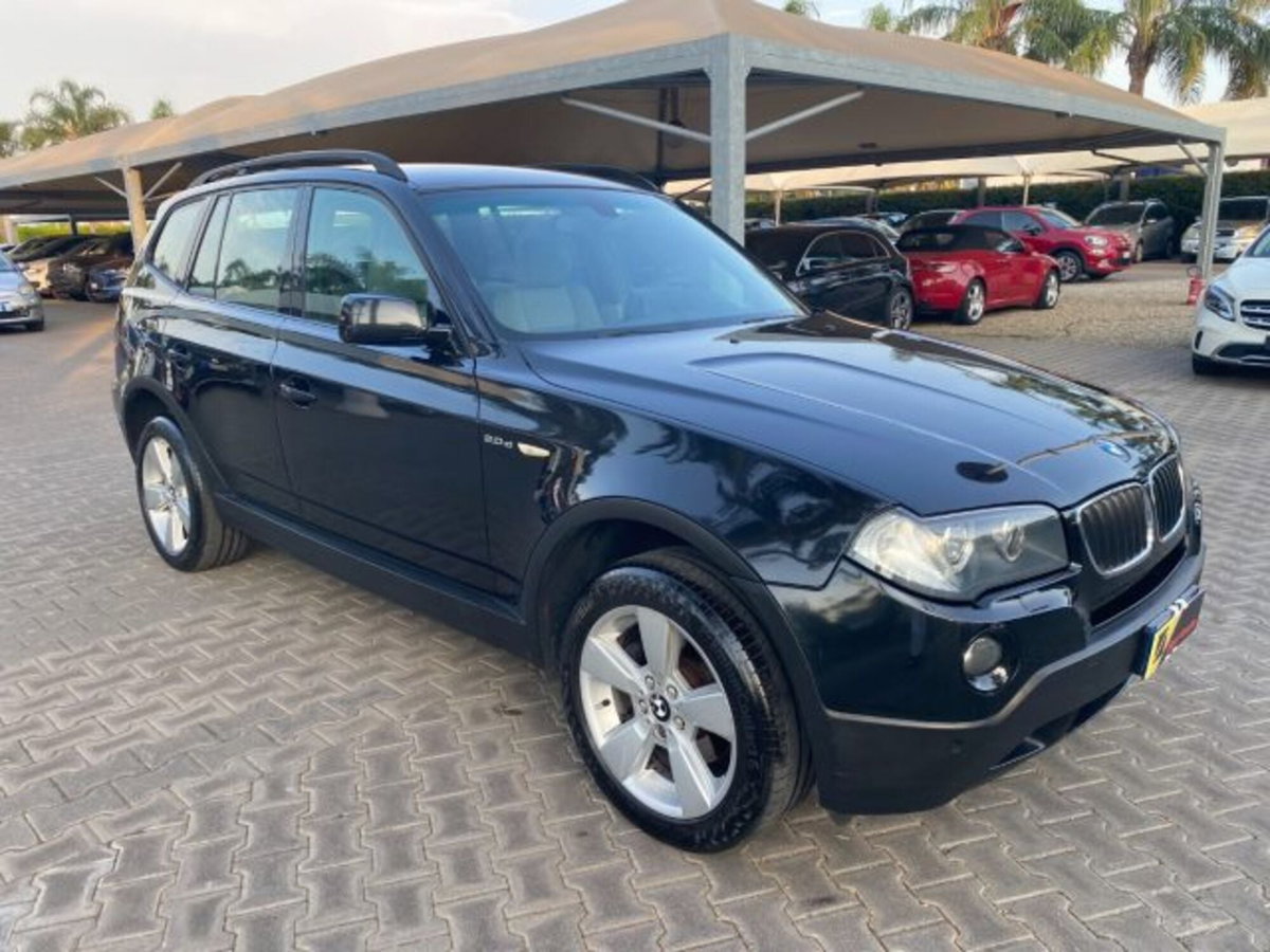 BMW X3 2.0d cat Attiva (2)