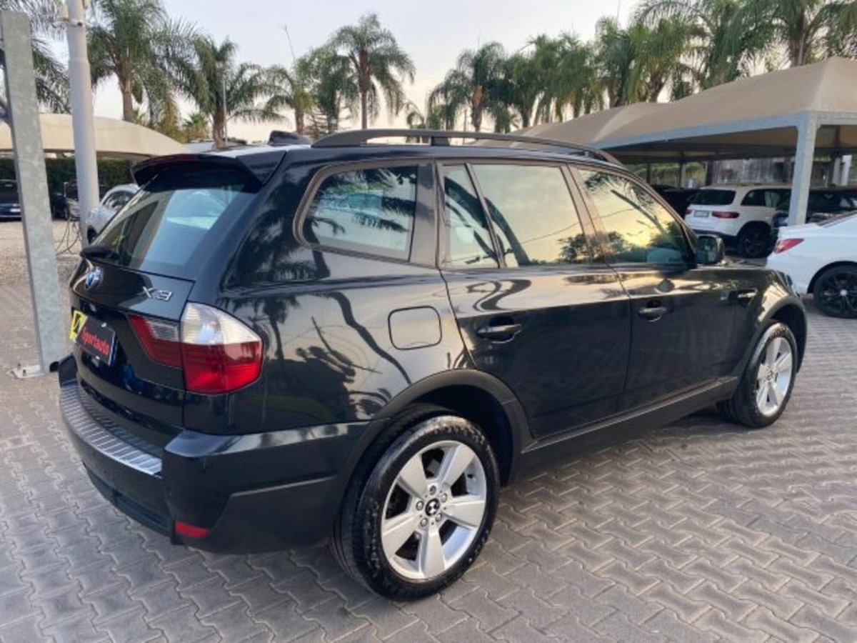 BMW X3 2.0d cat Attiva (3)