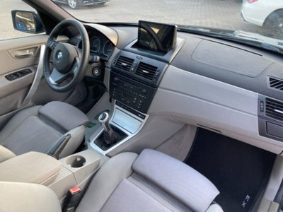 BMW X3 2.0d cat Attiva (9)