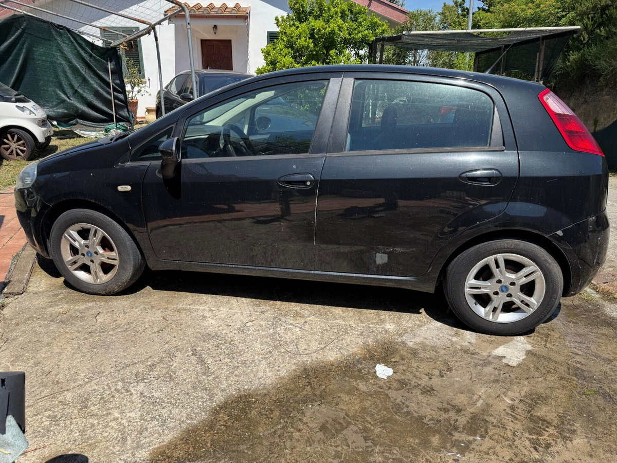 Fiat Grande Punto 1.3 MJT 75 CV 5 porte Dynamic (3)