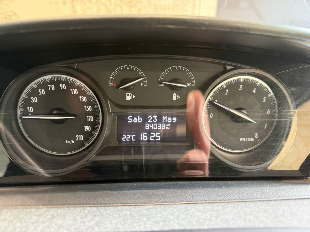 Lancia Ypsilon 1.0 FireFly 5 porte S&S Hybrid Silver Plus (10)