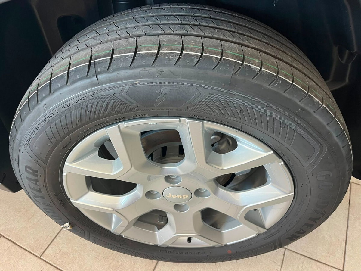 Jeep Avenger 1.2 turbo Altitude fwd 100cv (10)