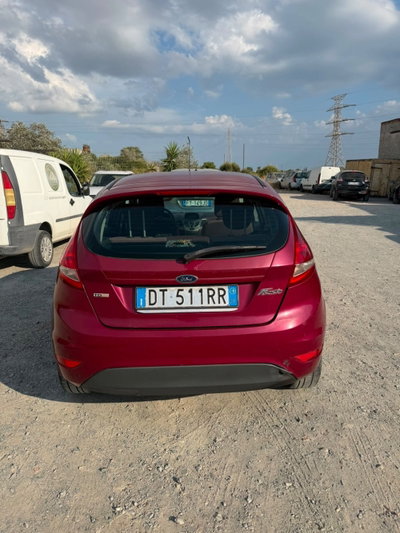 Ford Fiesta 1.4 TDCi 68CV 5 porte Titanium (6)