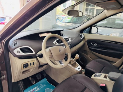 Renault Scenic E-Tech Electric 1.5 dCi 110CV Luxe (7)
