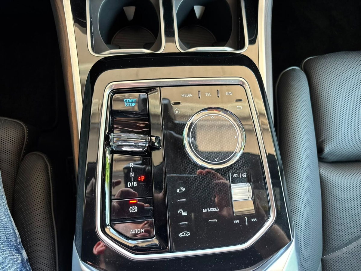 BMW i7 M70 MSport Pro (14)