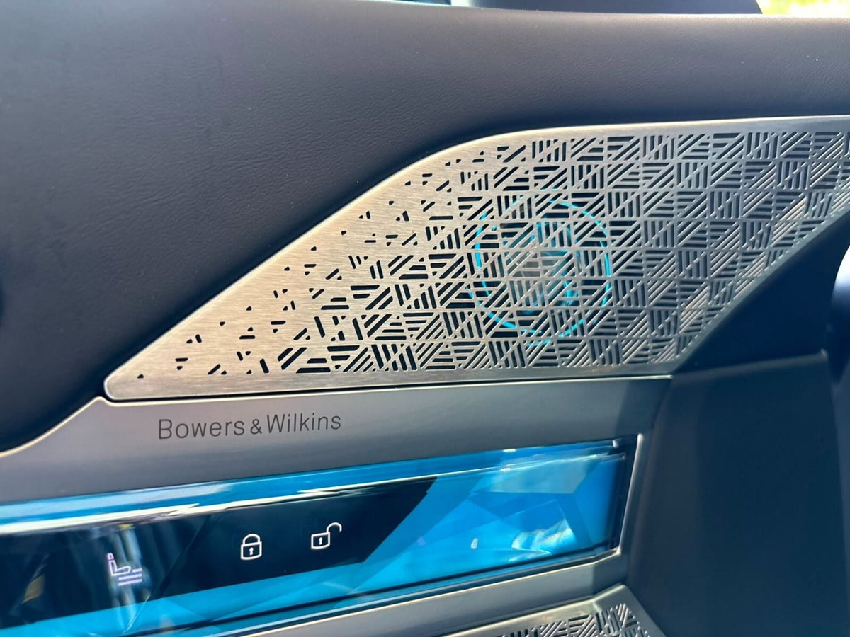 BMW i7 M70 MSport Pro (16)