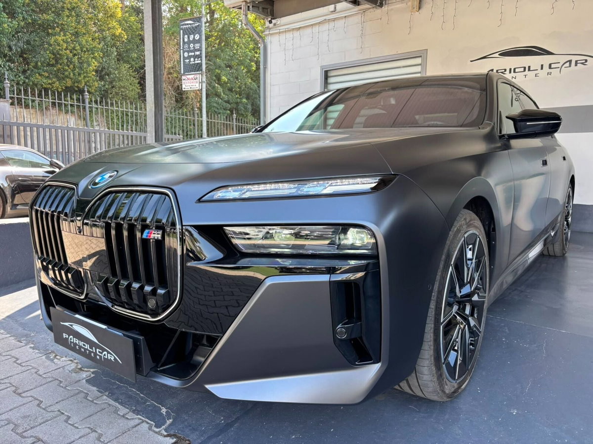 BMW i7 M70 MSport Pro (3)