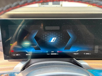 BMW i7 M70 MSport Pro (9)