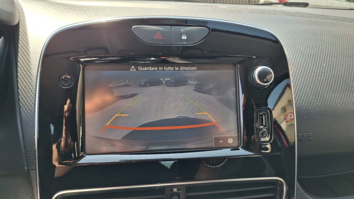 Renault Clio dCi 8V 75 CV Start&Stop 5 porte Energy Intens (11)