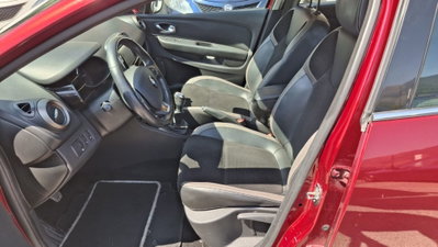 Renault Clio dCi 8V 75 CV Start&Stop 5 porte Energy Intens (14)
