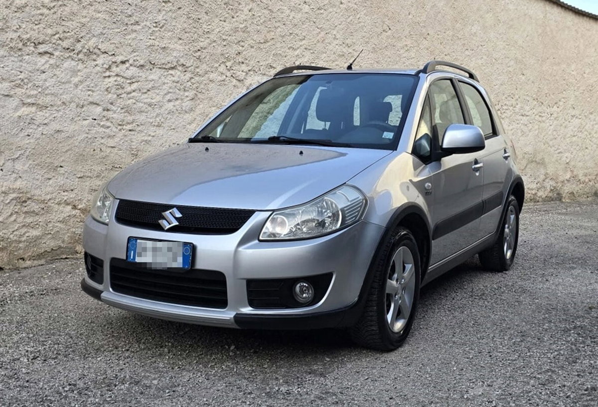 Suzuki SX4 DDiS 16V Urban Line (2)