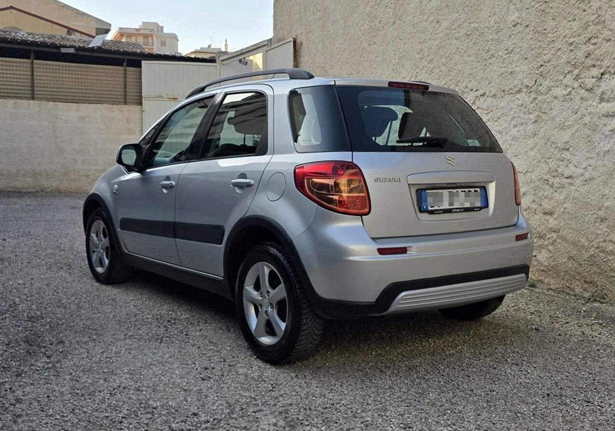 Suzuki SX4 DDiS 16V Urban Line (3)