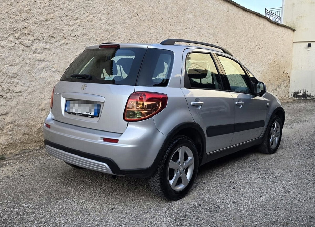 Suzuki SX4 DDiS 16V Urban Line (4)