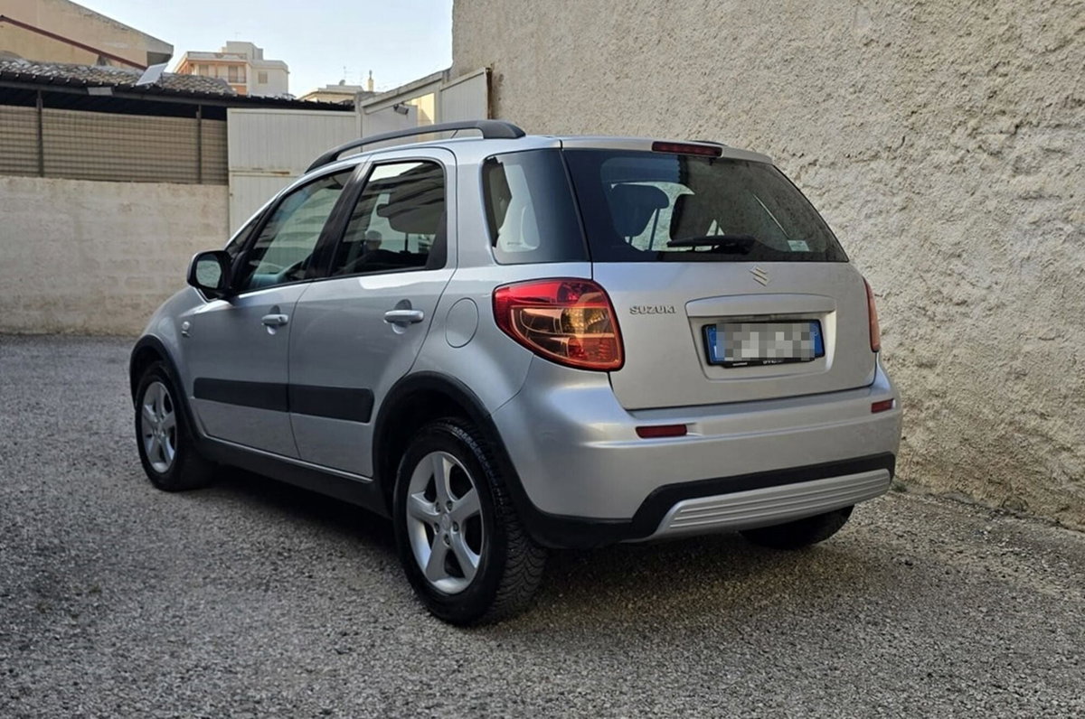 Suzuki SX4 DDiS 16V Urban Line (6)