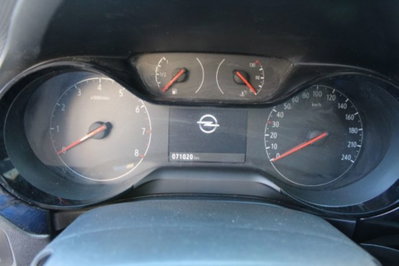 Opel Corsa 1.2 (8)