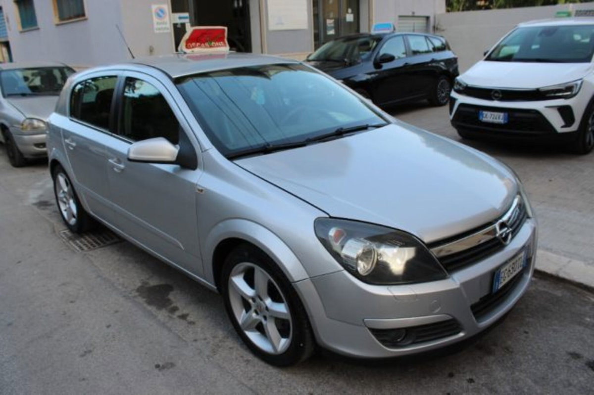 Opel Astra 1.7 CDTI 110CV 5 porte Cosmo
