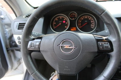 Opel Astra 1.7 CDTI 110CV 5 porte Cosmo (11)