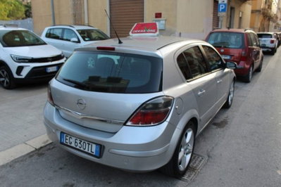 Opel Astra 1.7 CDTI 110CV 5 porte Cosmo (4)