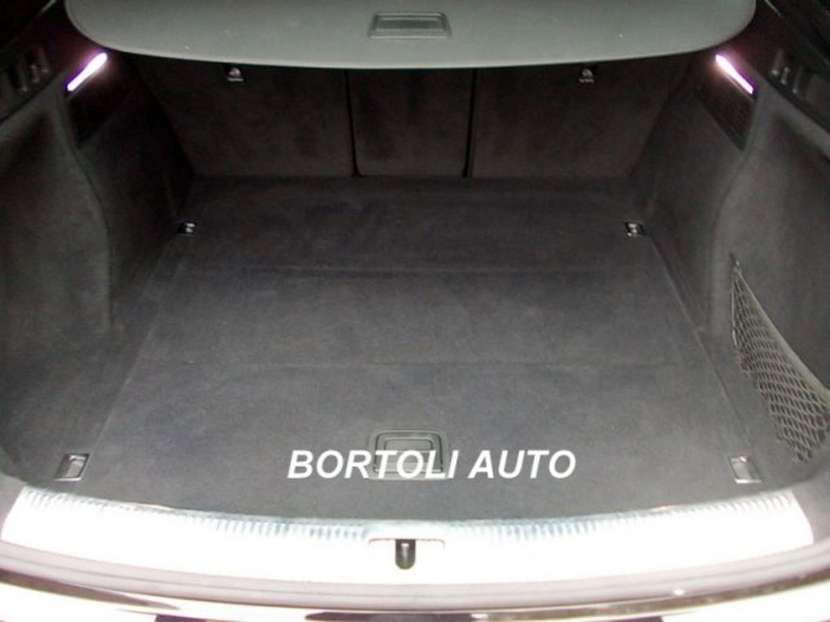 Audi Q5 35 TDI quattro S tronic Business (10)