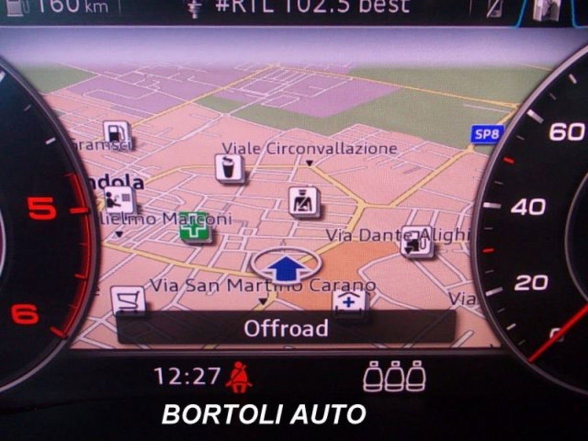Audi Q5 35 TDI quattro S tronic Business (16)