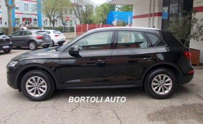 Audi Q5 35 TDI quattro S tronic Business (3)