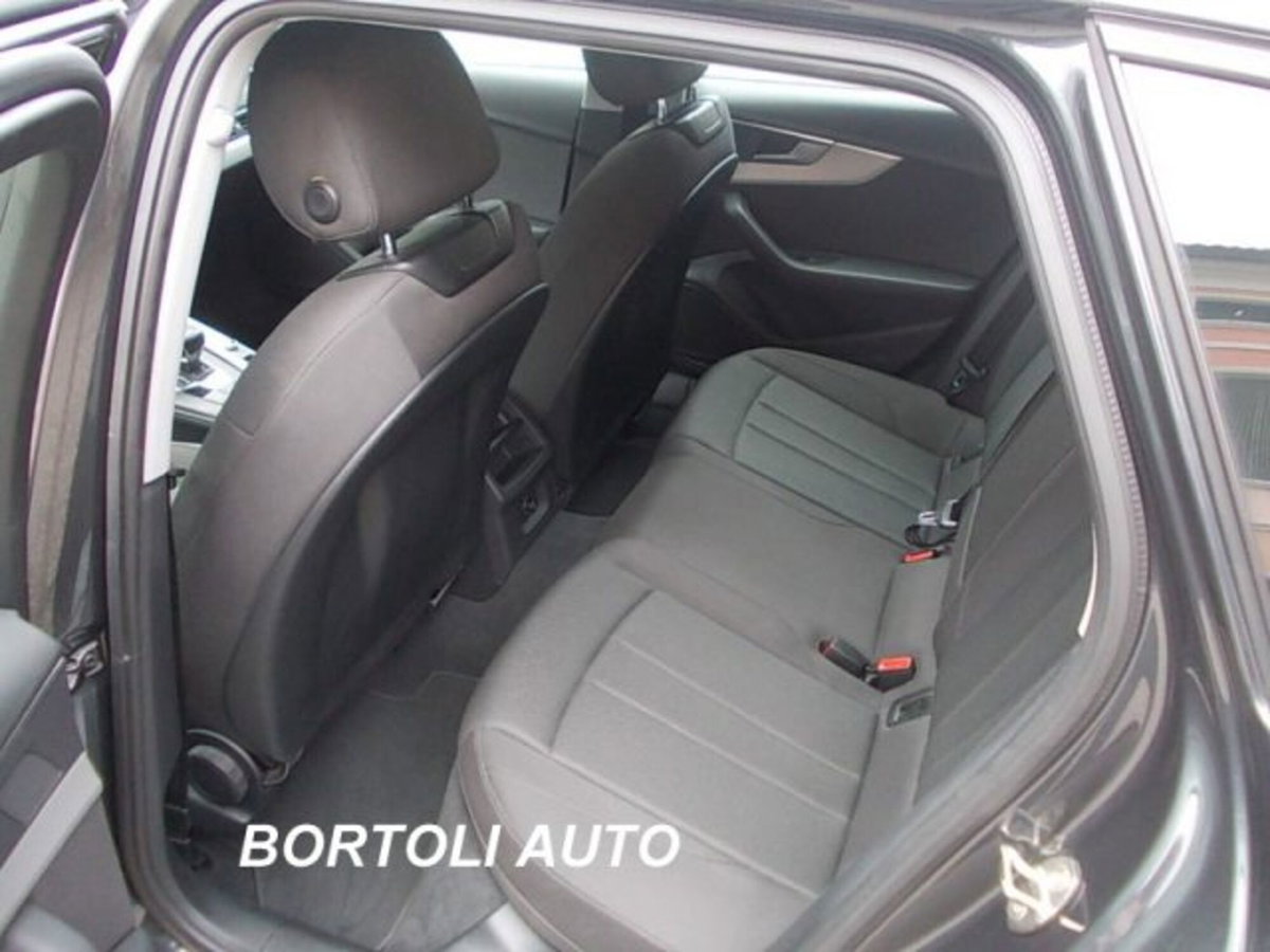 Audi A4 Avant 35 2.0 tdi mhev Business Advanced 163cv s-tronic (9)