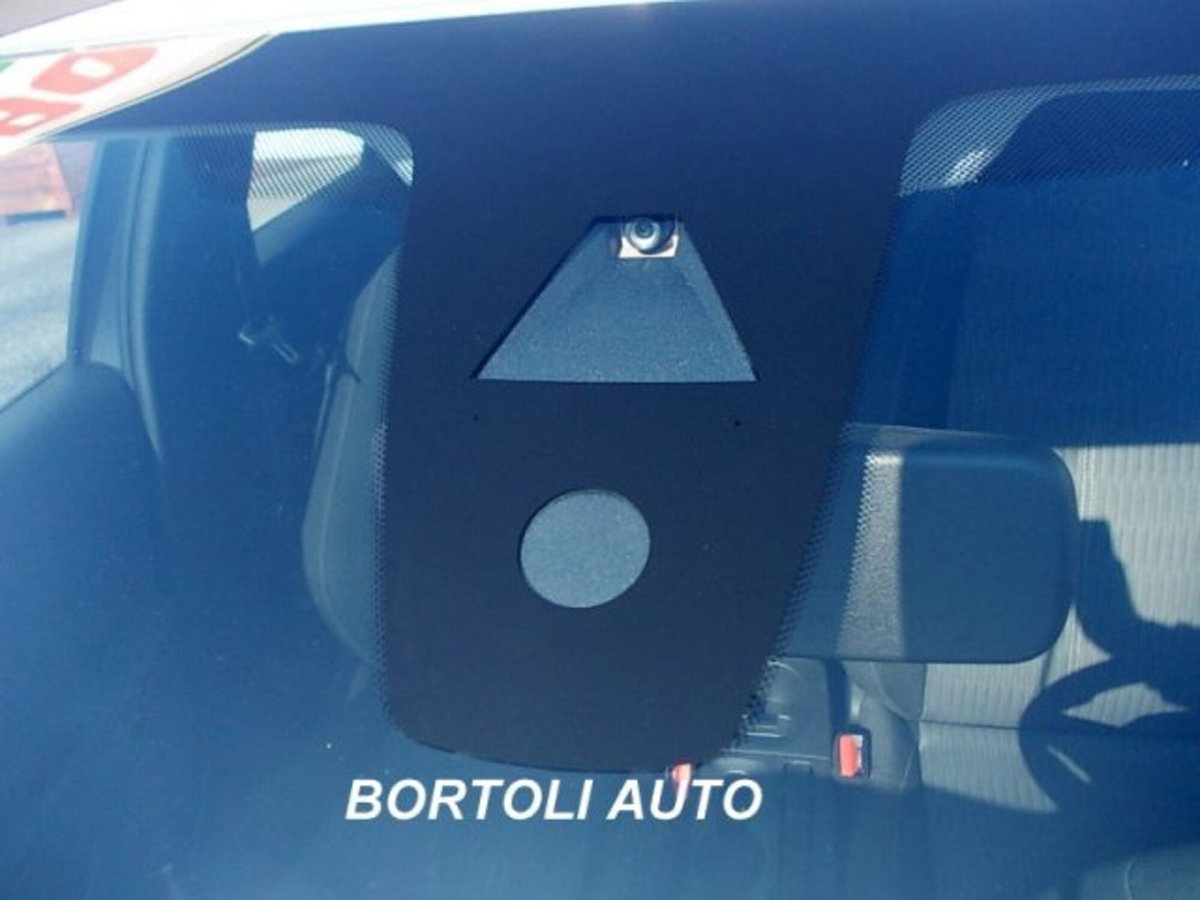 Opel Corsa 1.5 D 100 CV Edition (12)