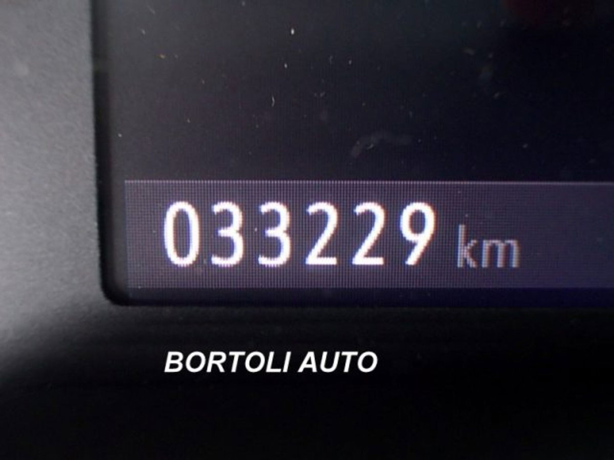 Opel Corsa 1.5 D 100 CV Edition (5)
