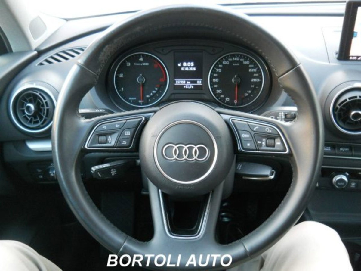 Audi A3 Sportback 1.6 TDI 116 CV Business (10)