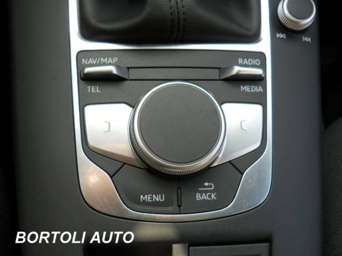 Audi A3 Sportback 1.6 TDI 116 CV Business (20)