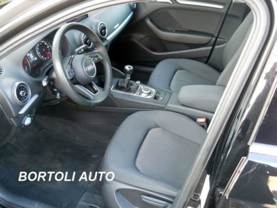 Audi A3 Sportback 1.6 TDI 116 CV Business (7)