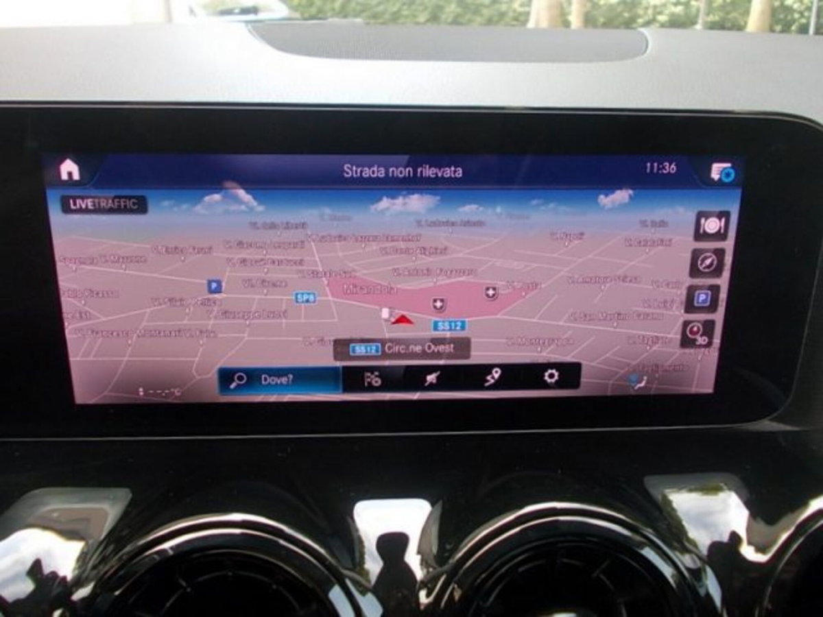 Mercedes-Benz GLA SUV 200 d Business Extra auto (7)