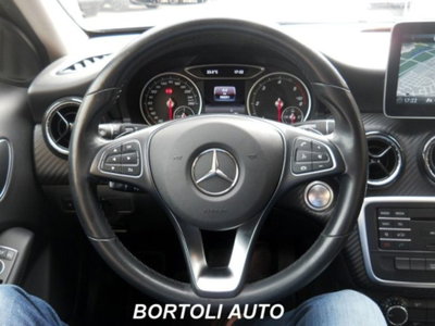 Mercedes-Benz GLA SUV 200 d Business (12)