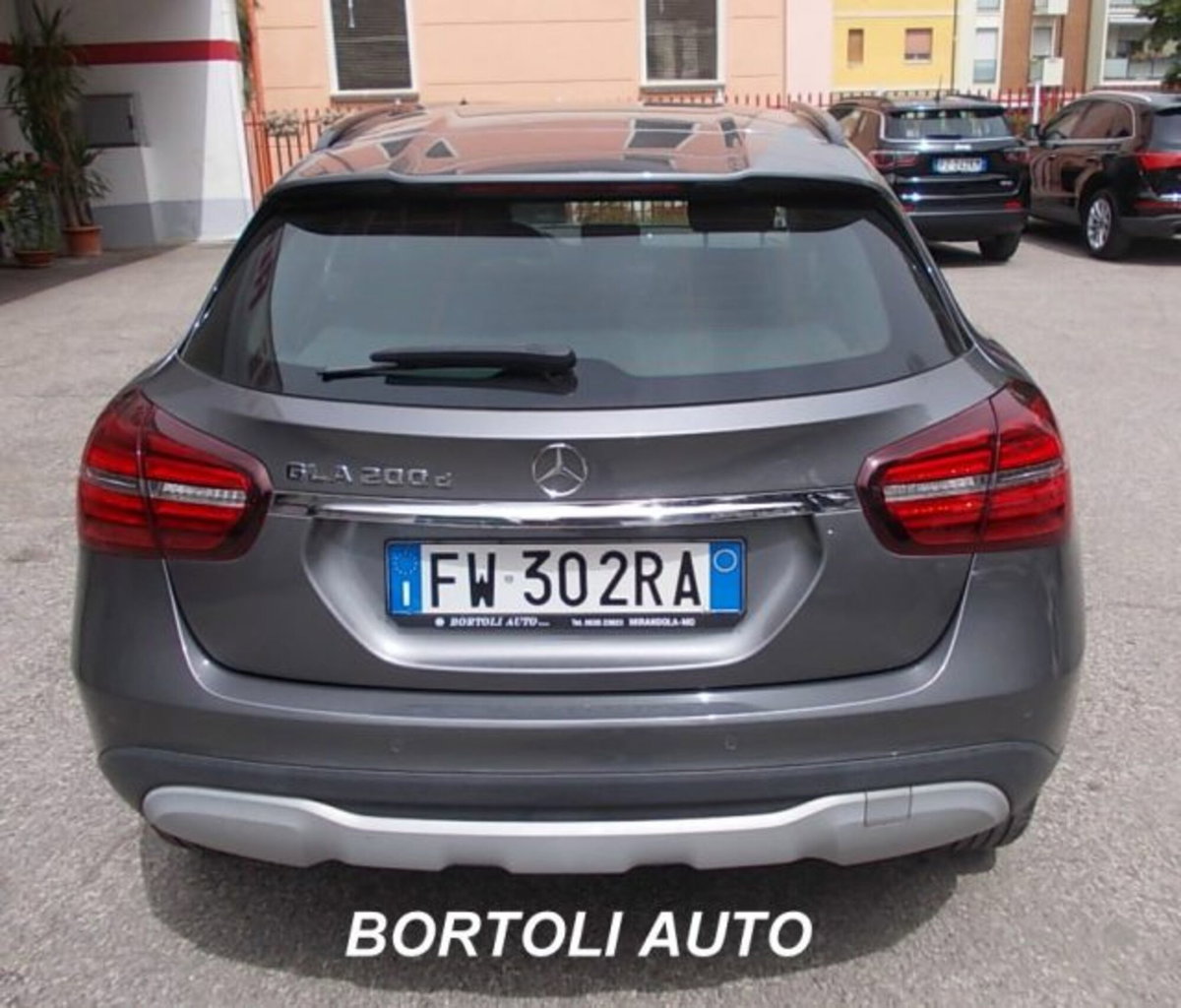 Mercedes-Benz GLA SUV 200 d Business (4)