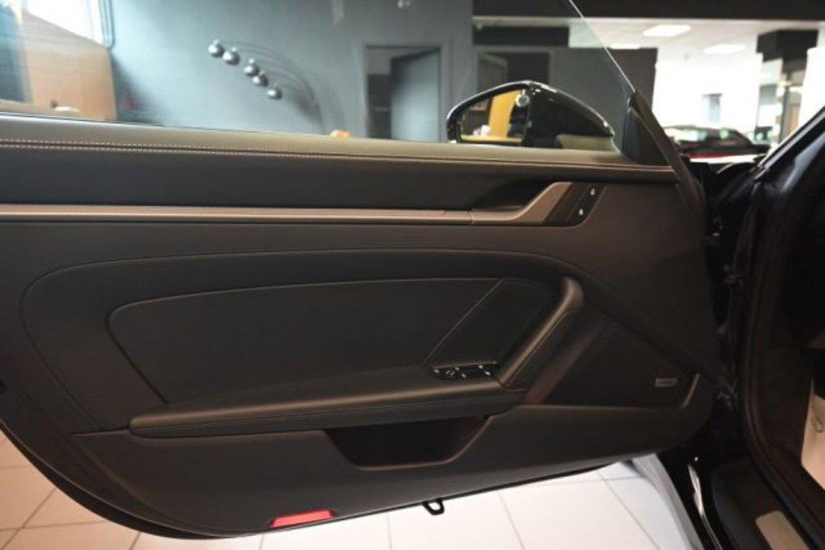 Porsche 911 Cabrio Targa 3.0 4S 480cv auto (17)