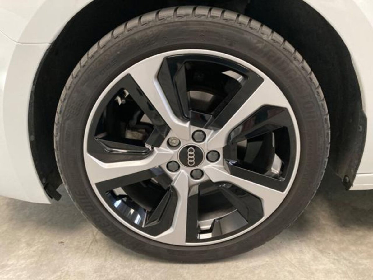 Audi A1 Sportback 30 TFSI S tronic S line edition (15)