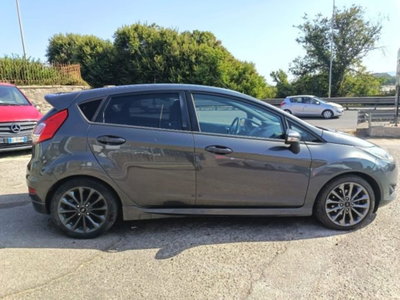 Ford Fiesta 1.5 TDCi 75CV 5 porte ST-Line (5)
