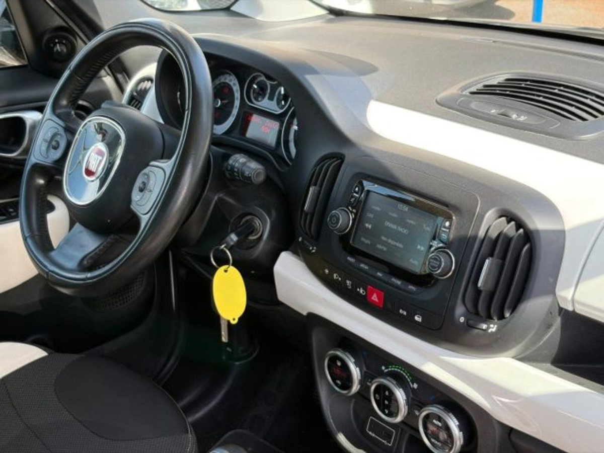Fiat 500L 1.4 95 CV Cross (12)
