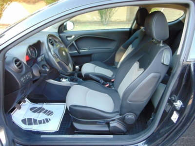 Alfa Romeo MiTo 1.3 JTDm 85 CV S&S Distinctive (18)