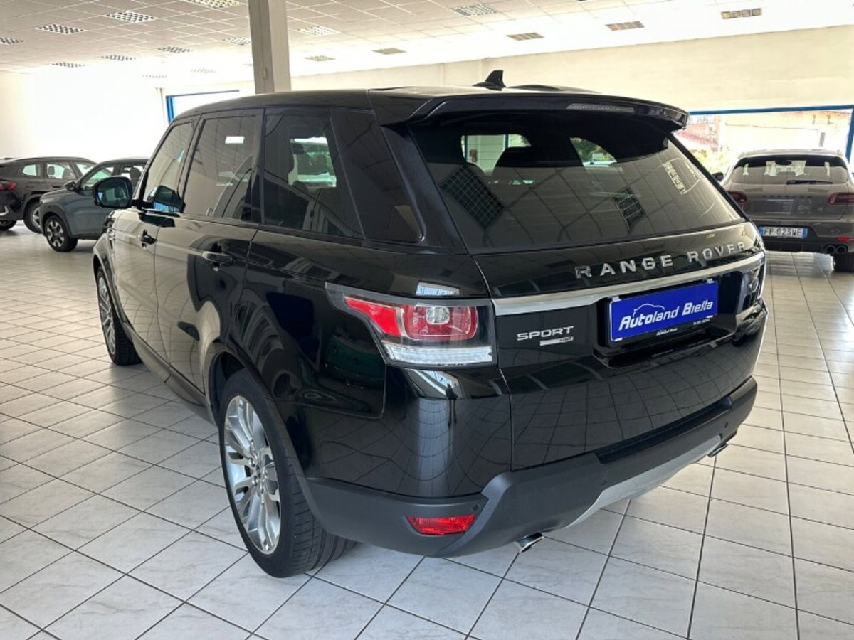 Land Rover Range Rover Sport 3.0 TDV6 HSE (7)