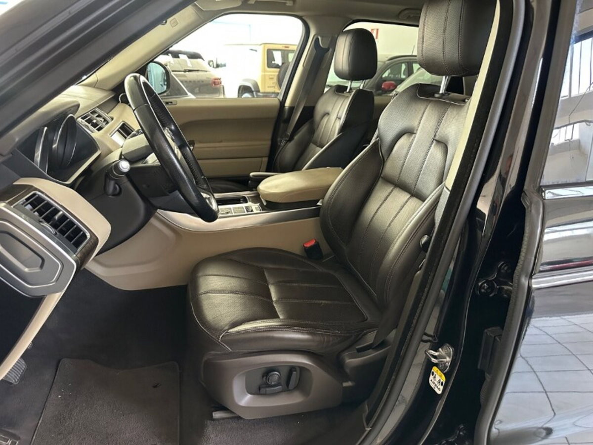 Land Rover Range Rover Sport 3.0 TDV6 HSE (9)