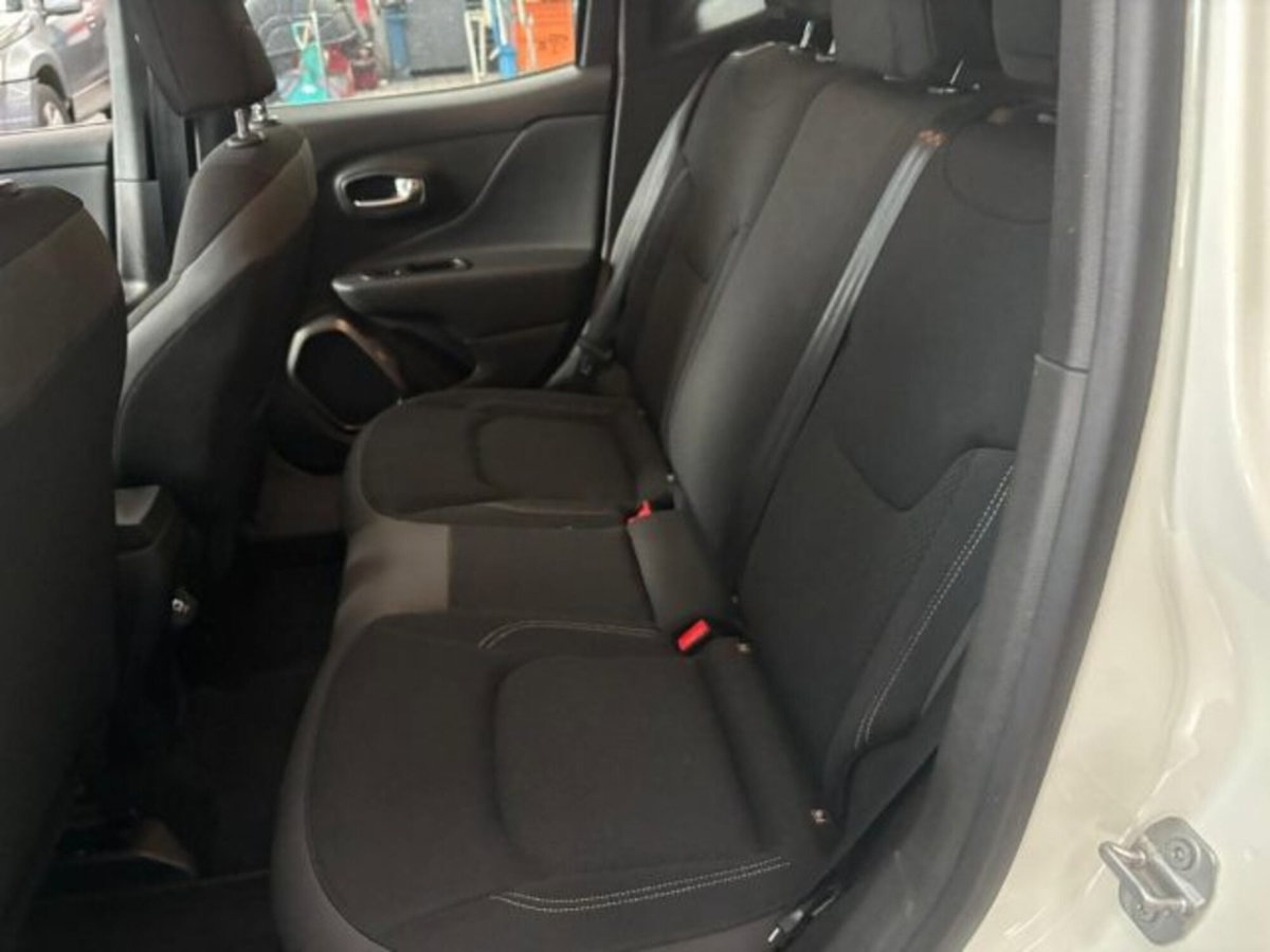Jeep Renegade 1.6 Mjt DDCT 120 CV Limited (10)