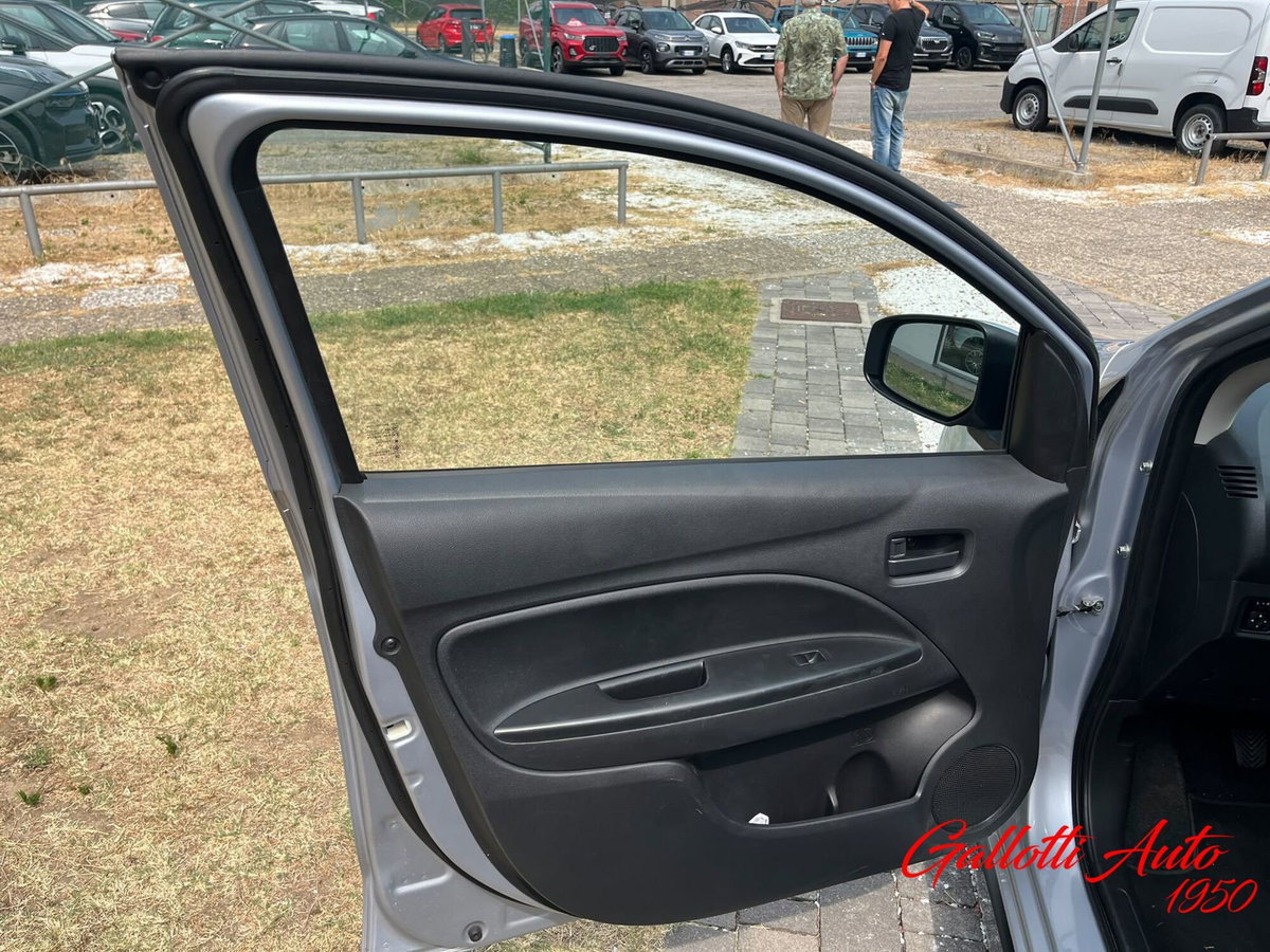 Mitsubishi Space Star 1.2 Intense SDA (16)