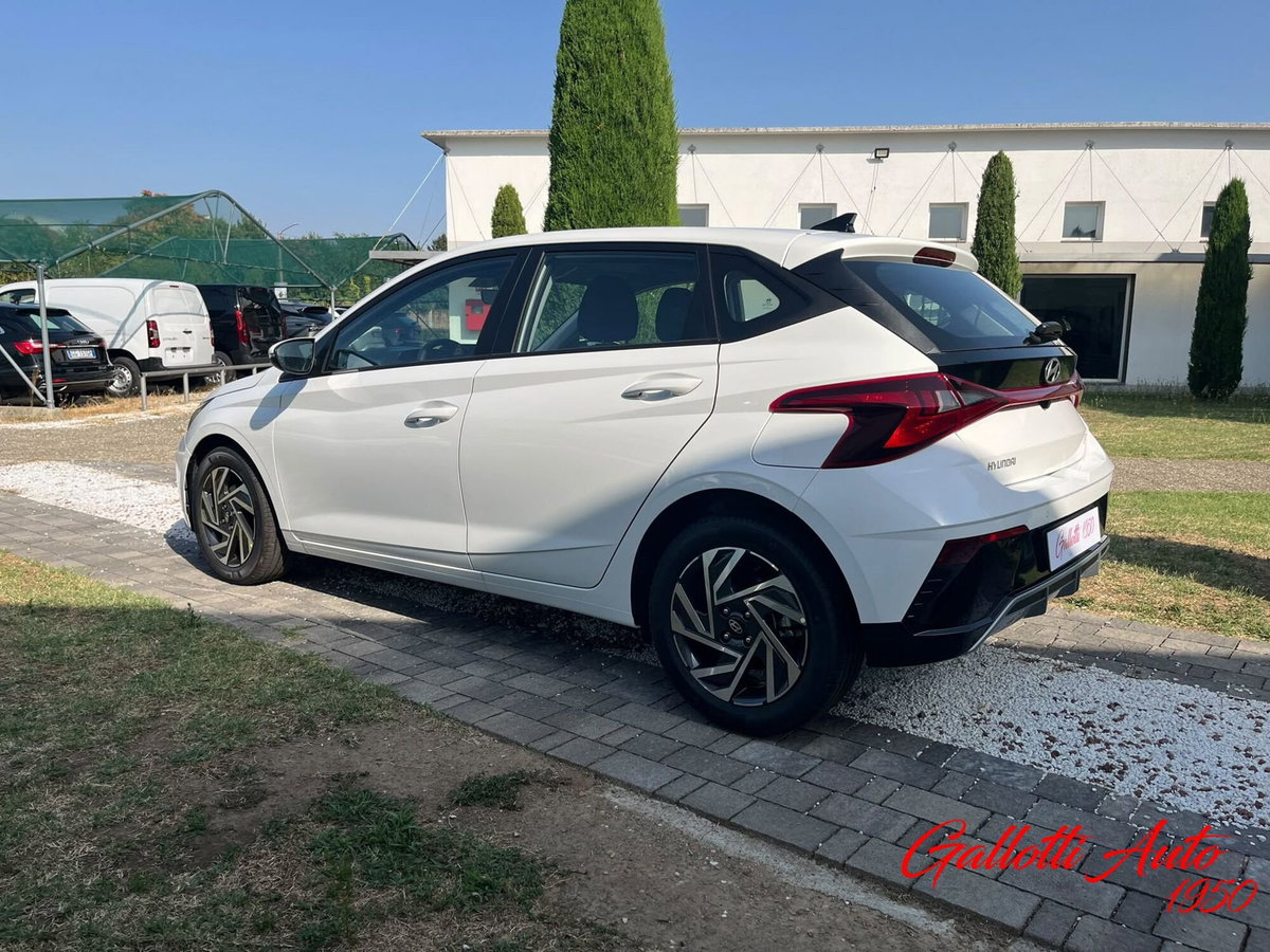 Hyundai i20 1.0 t-gdi Connectline 90cv dct (2)