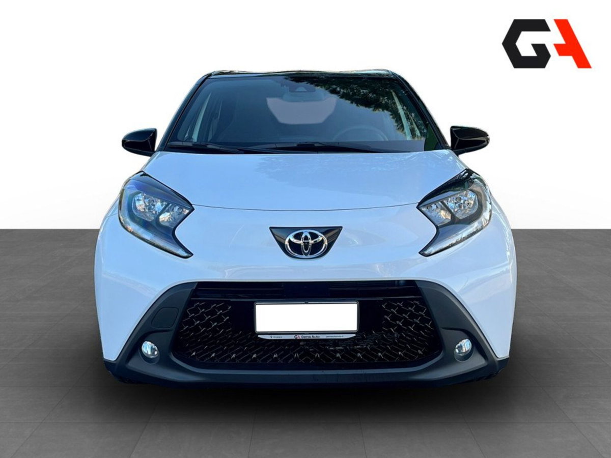 Toyota Aygo X 1.0 Trend Air 72cv s-cvt (2)