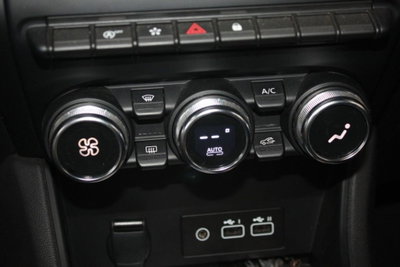 Renault Captur TCe 100 CV GPL Techno (14)