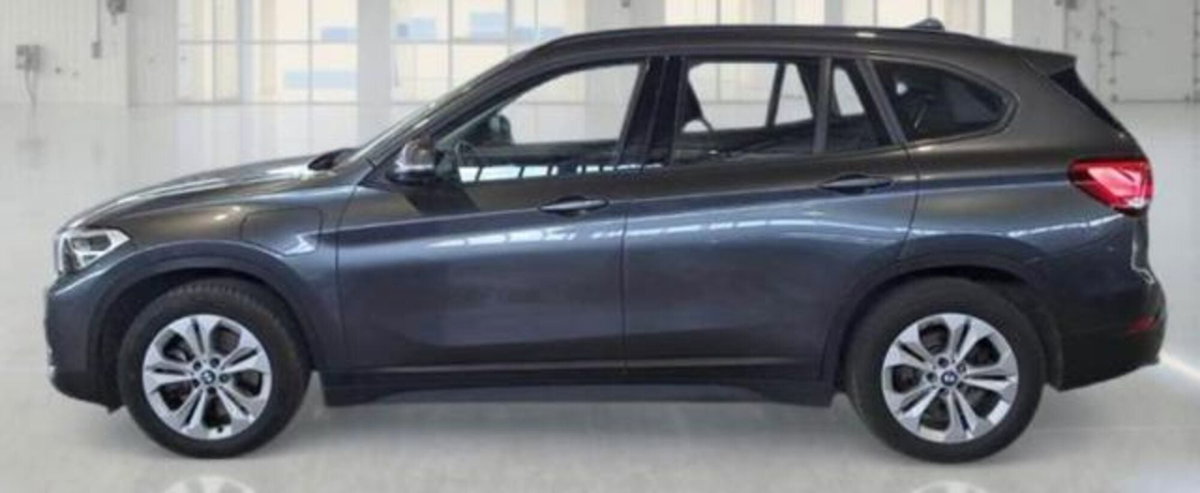 BMW X1 xDrive25e Business Advantage (4)