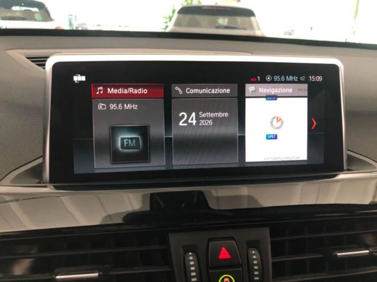 BMW X1 xDrive25e Business Advantage (9)