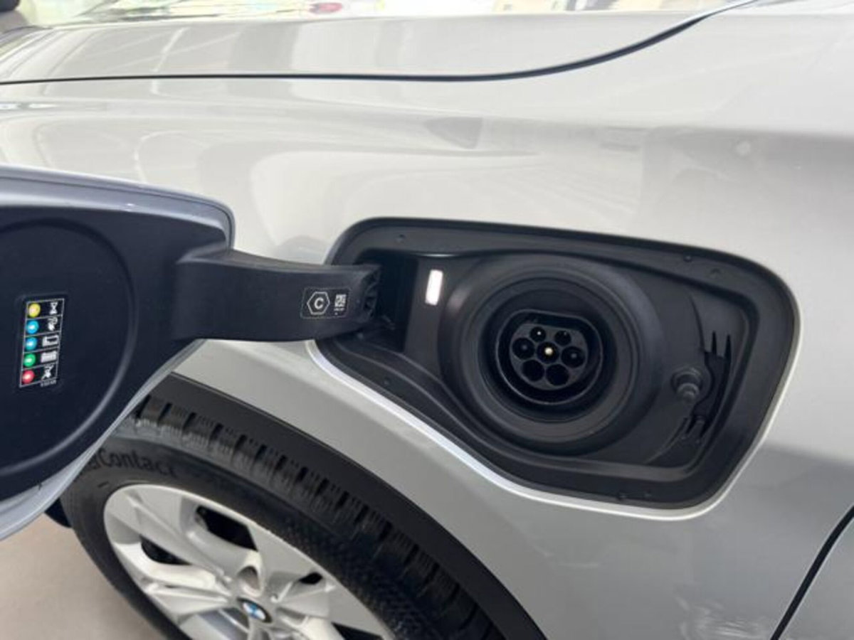 BMW X1 xDrive25e Business Advantage (14)