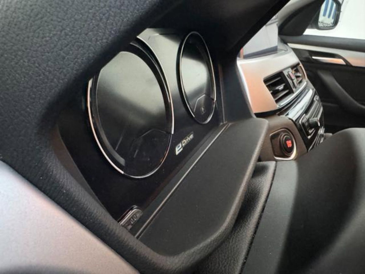 BMW X1 xDrive25e Business Advantage (9)